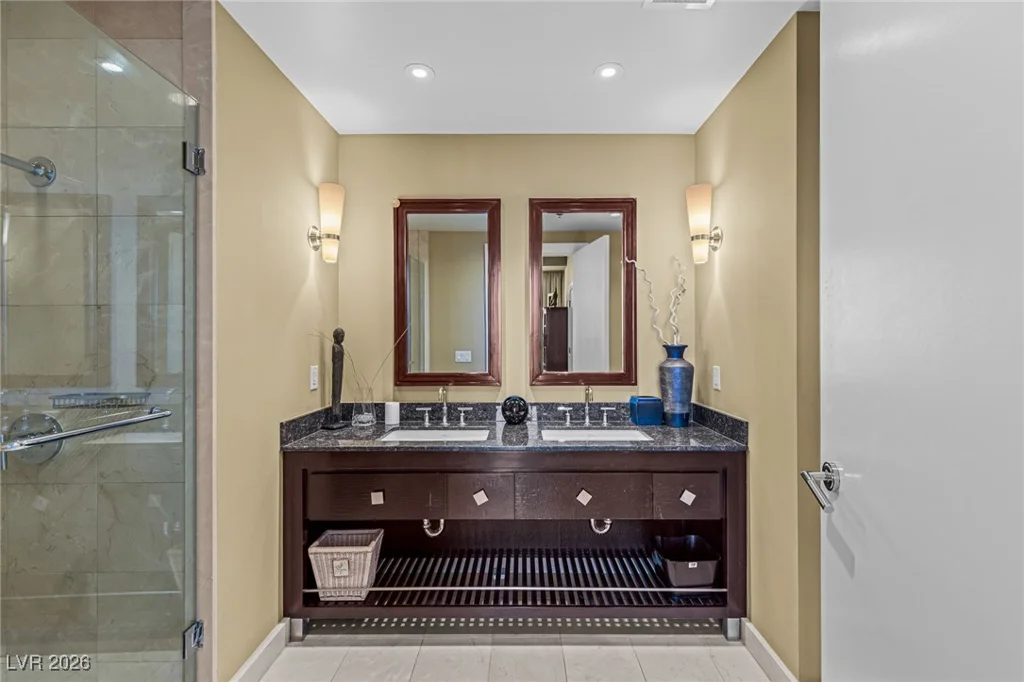 2700 Las Vegas, Las Vegas, NV 89109