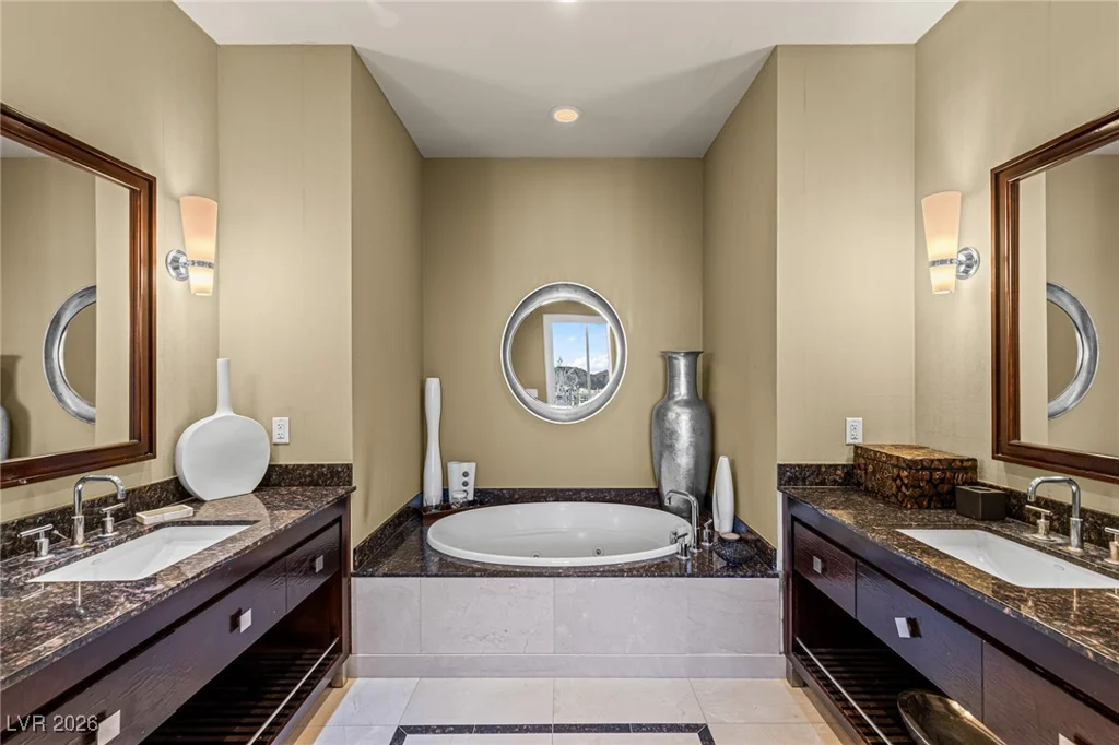 2700 Las Vegas, Las Vegas, NV 89109