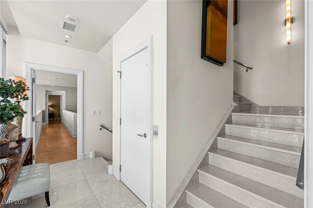 2700 Las Vegas, Las Vegas, NV 89109