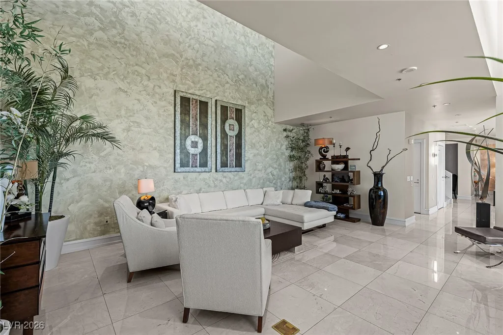 2700 Las Vegas, Las Vegas, NV 89109