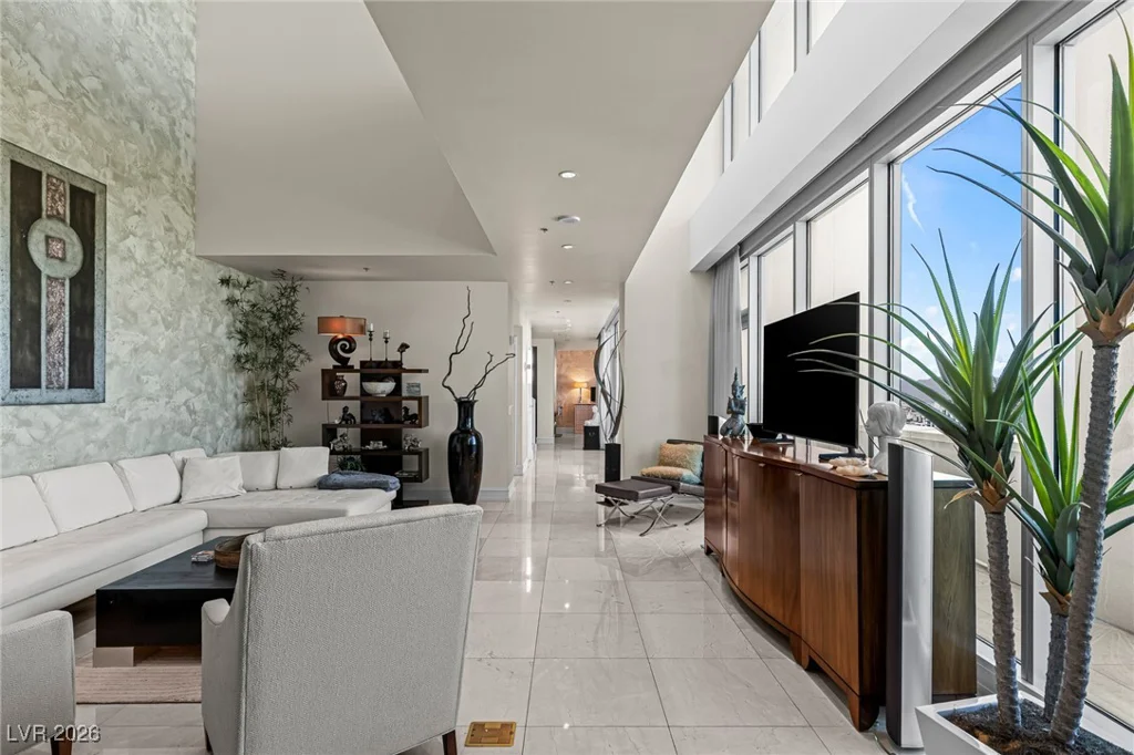 2700 Las Vegas, Las Vegas, NV 89109