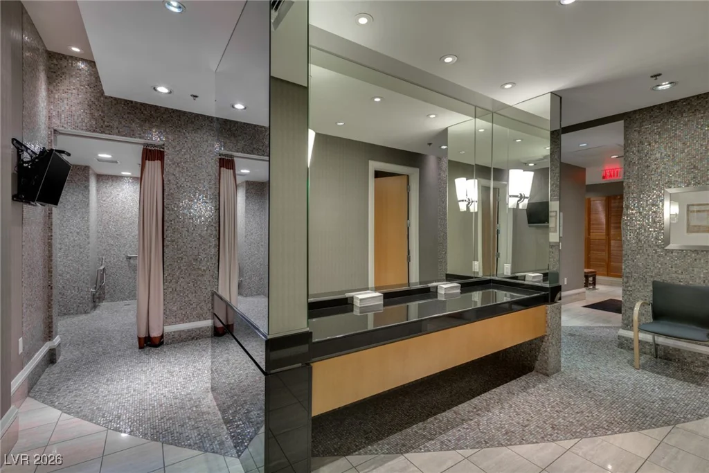 2700 Las Vegas, Las Vegas, NV 89109