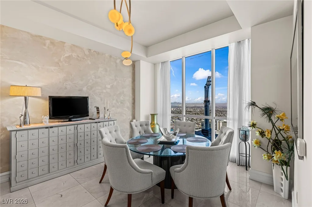 2700 Las Vegas, Las Vegas, NV 89109