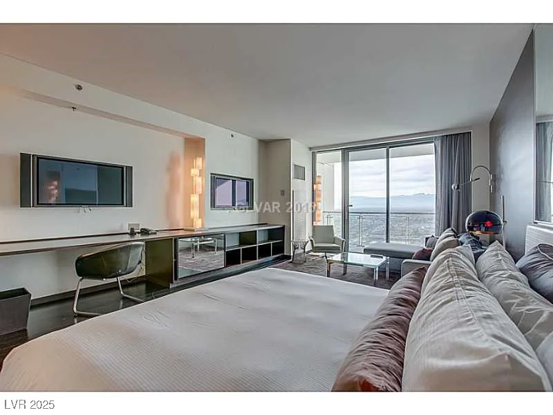 4381 Flamingo, Las Vegas, NV 89103