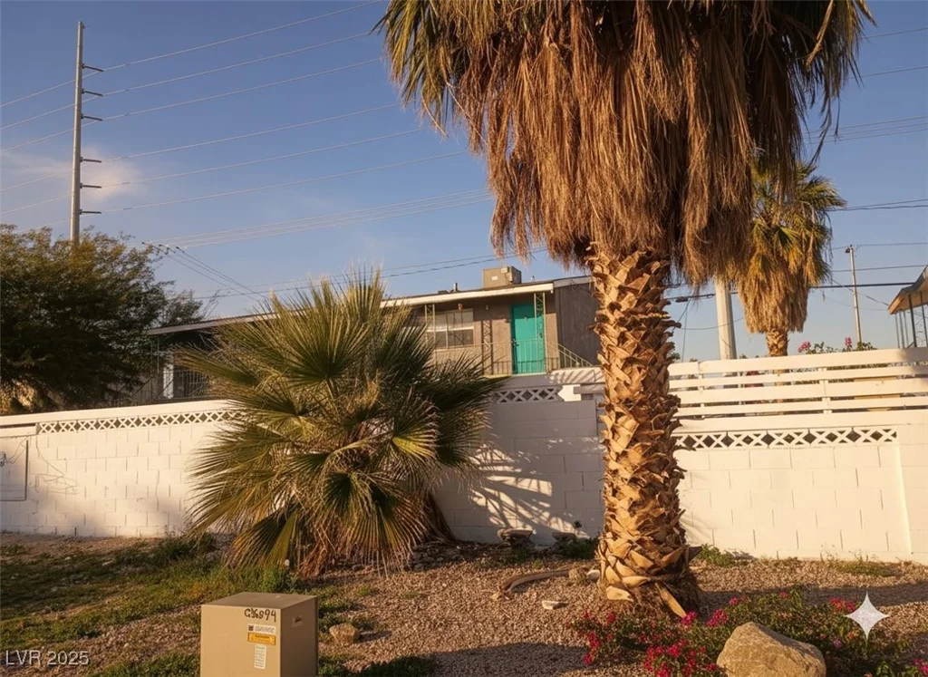 5100 Pebble Beach, Las Vegas, NV 89108