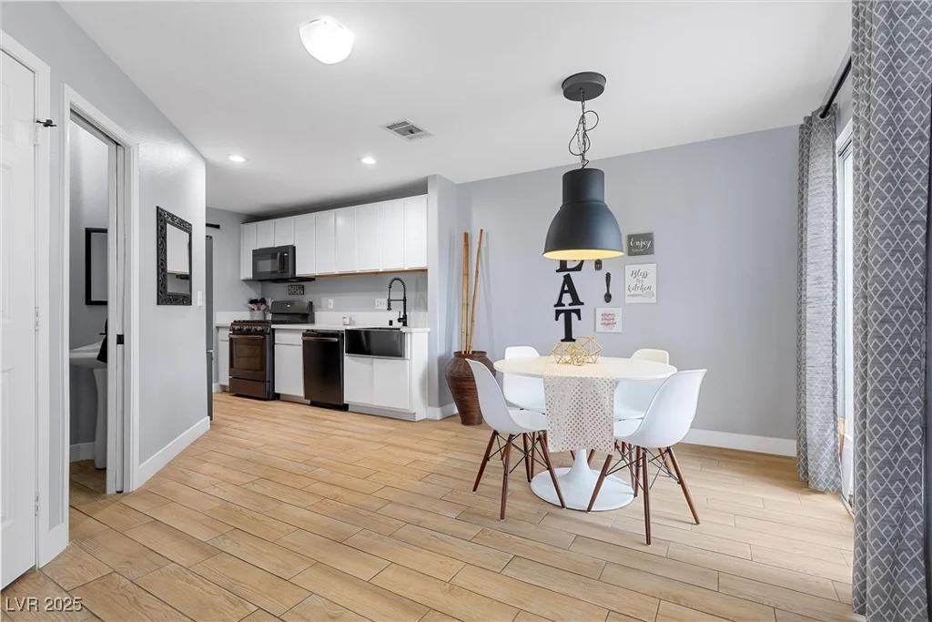 3950 Sandhill, Las Vegas, NV 89121