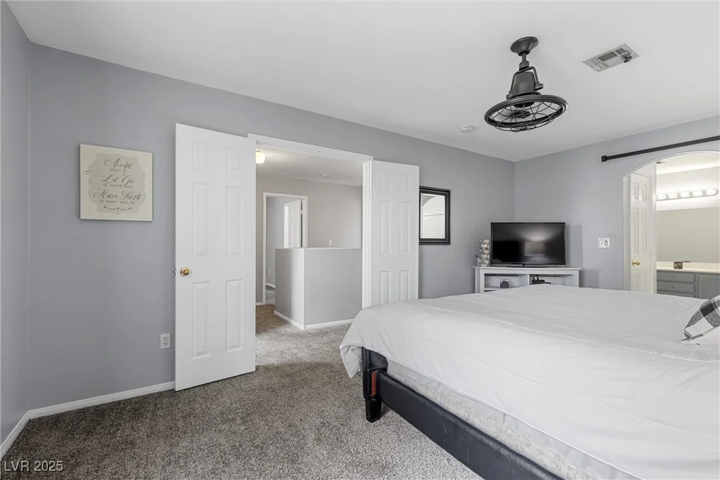 3950 Sandhill, Las Vegas, NV 89121