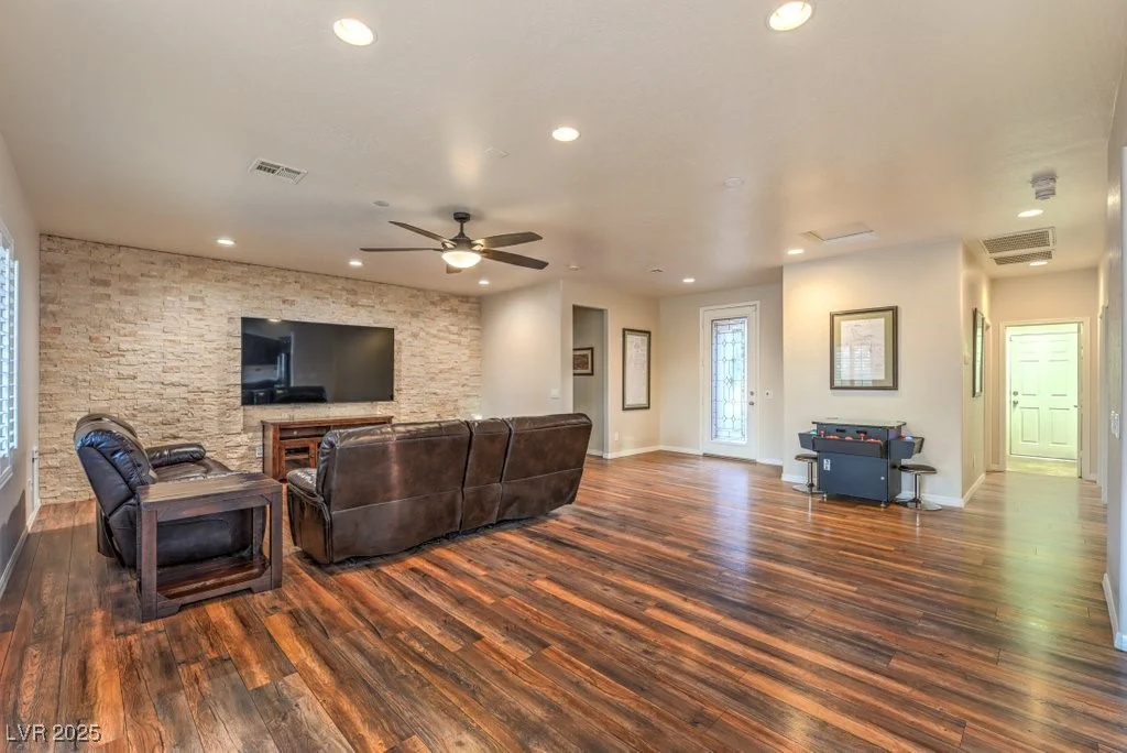 8633 Kennedy Heights, Las Vegas, NV 89131