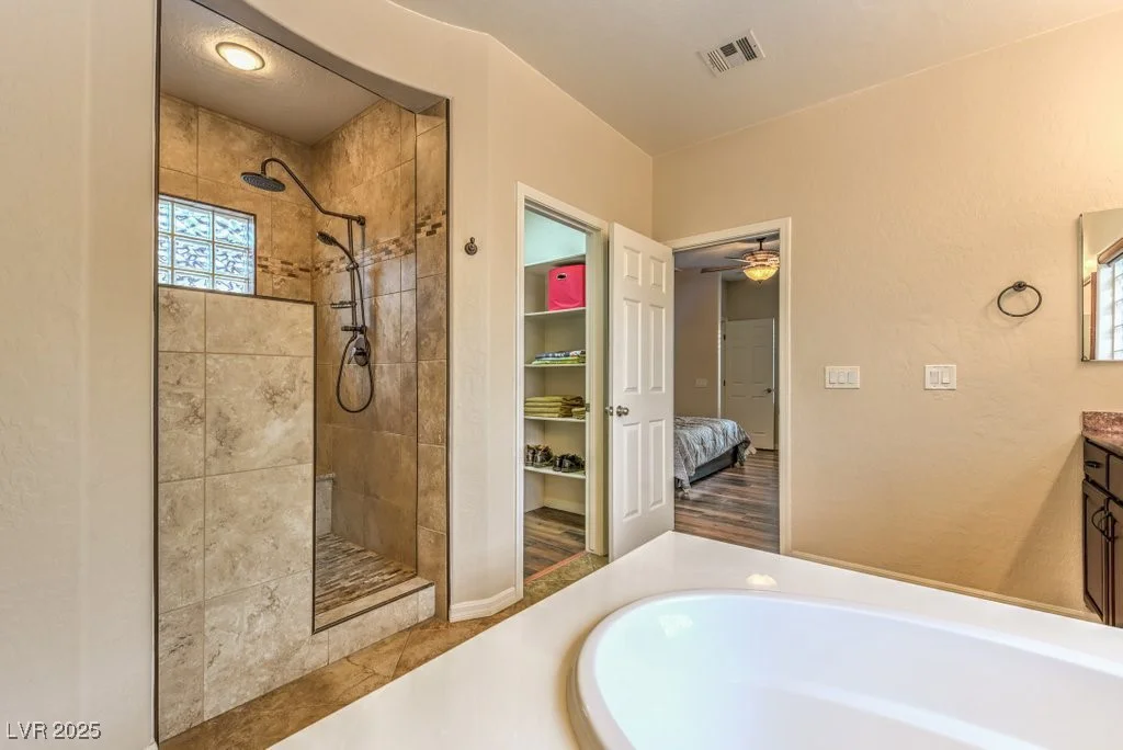 8633 Kennedy Heights, Las Vegas, NV 89131