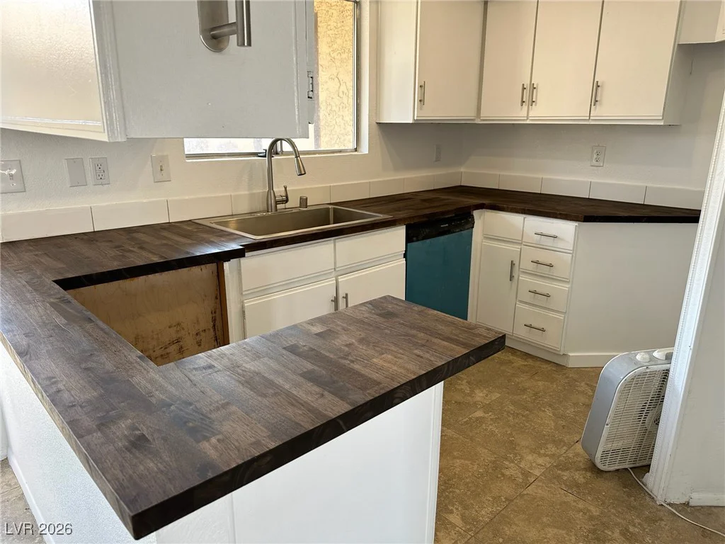 1907 Natalee, Henderson, NV 89011