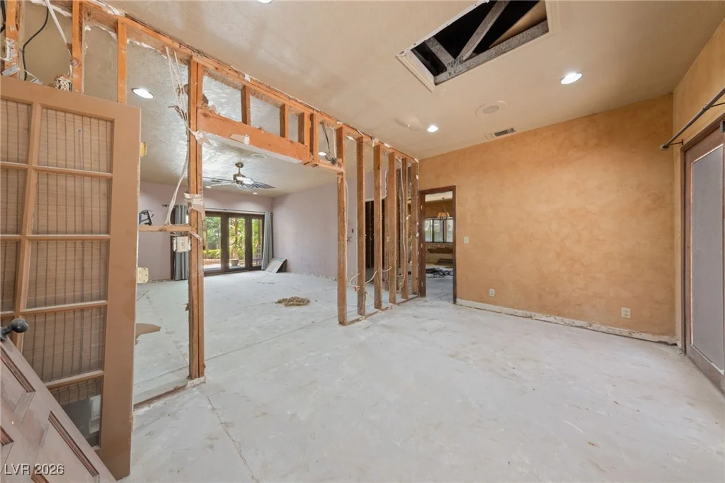 112 Quail Run, Henderson, NV 89014