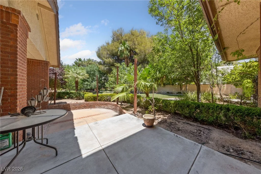 112 Quail Run, Henderson, NV 89014