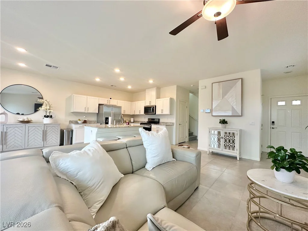 1746 Bonnie Bay, North Las Vegas, NV 89084