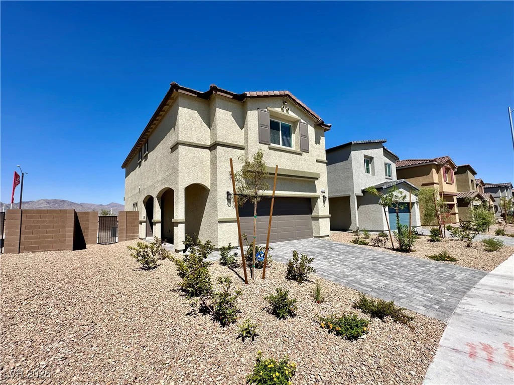 1746 Bonnie Bay, North Las Vegas, NV 89084