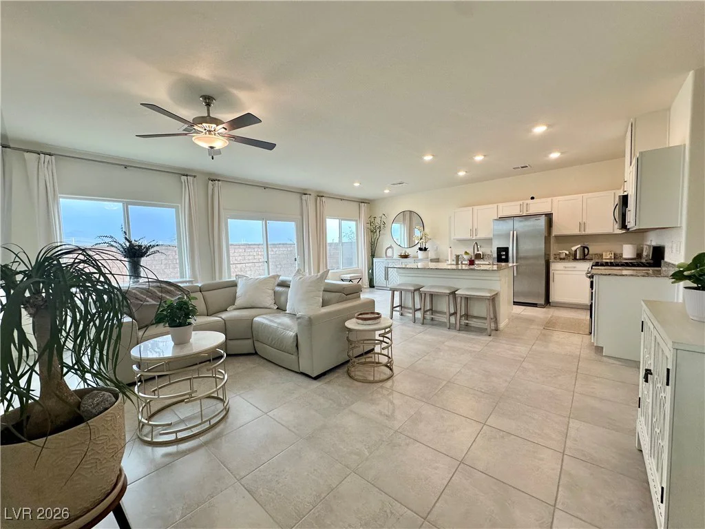 1746 Bonnie Bay, North Las Vegas, NV 89084