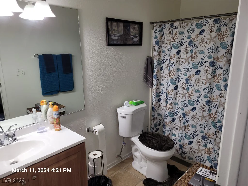 808 Hedge, Las Vegas, NV 89110