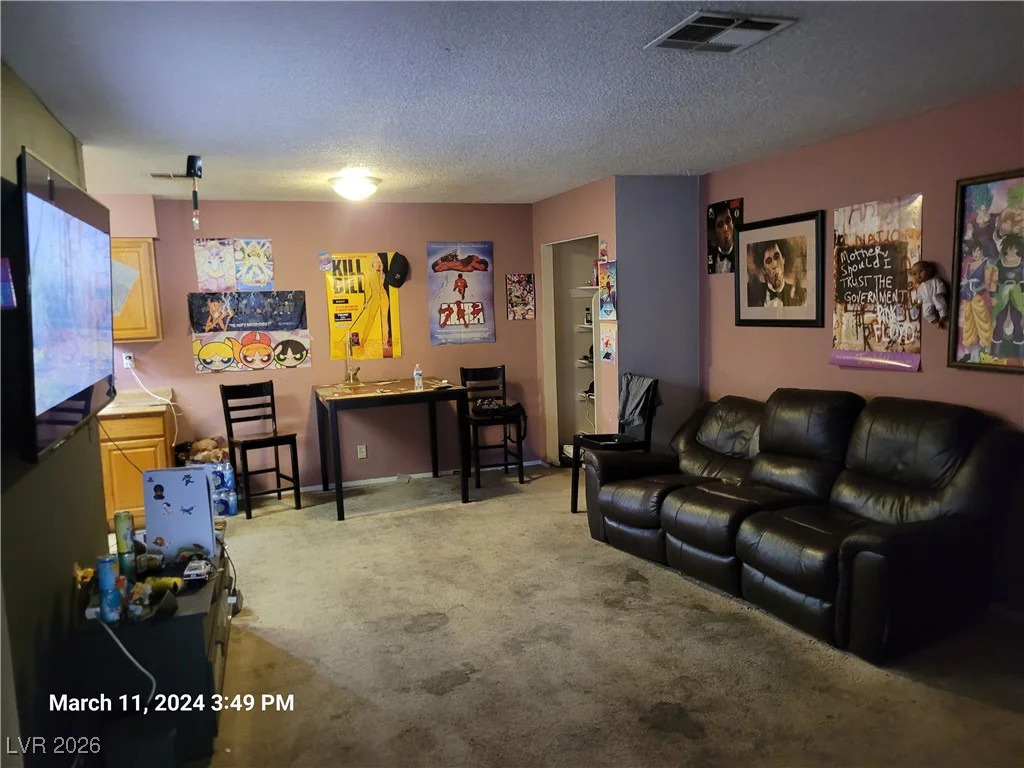 808 Hedge, Las Vegas, NV 89110