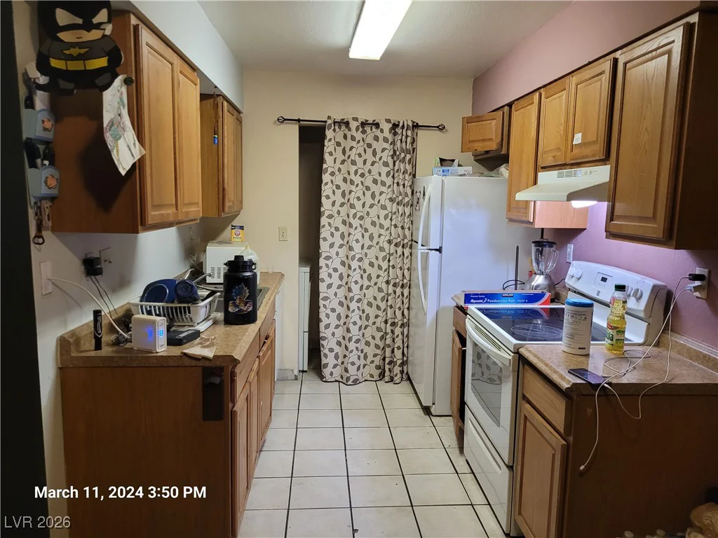 808 Hedge, Las Vegas, NV 89110