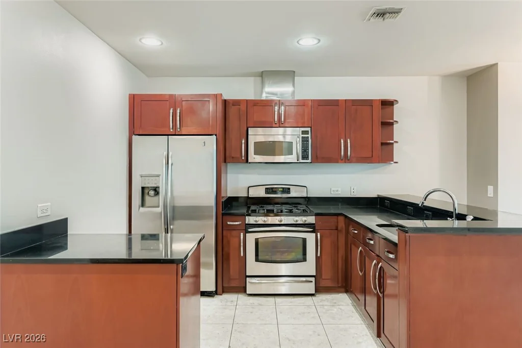 4575 Dean Martin, Las Vegas, NV 89103
