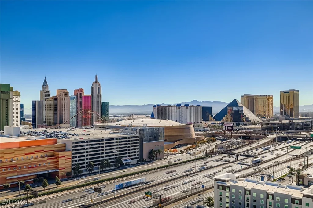 4575 Dean Martin, Las Vegas, NV 89103