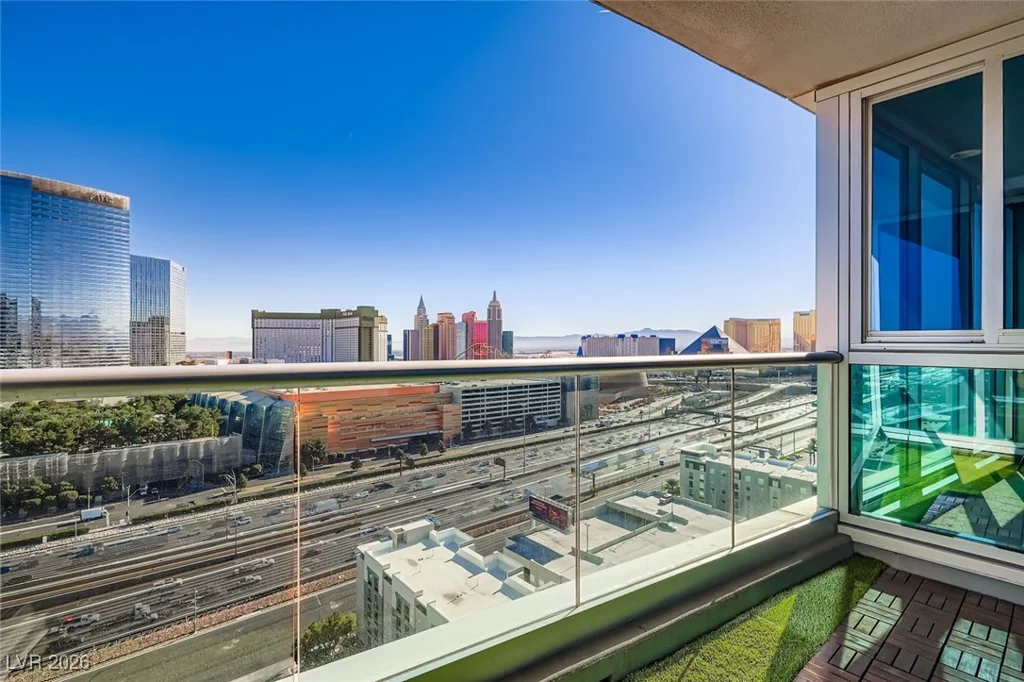4575 Dean Martin, Las Vegas, NV 89103