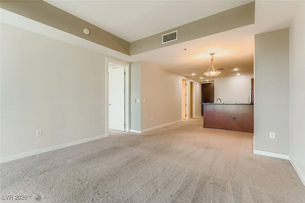 4575 Dean Martin, Las Vegas, NV 89103