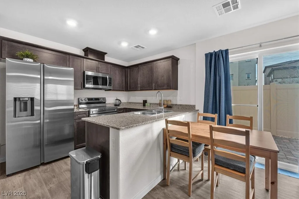 2814 Riverside Gold, North Las Vegas, NV 89086