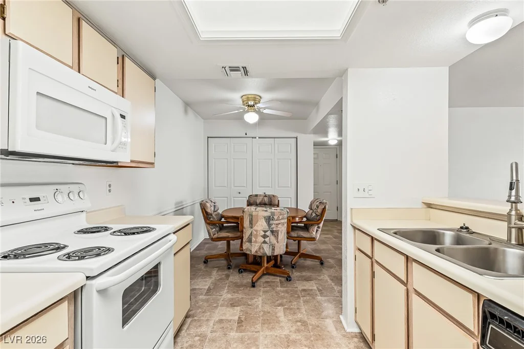 3550 Bay Sands, Laughlin, NV 89029