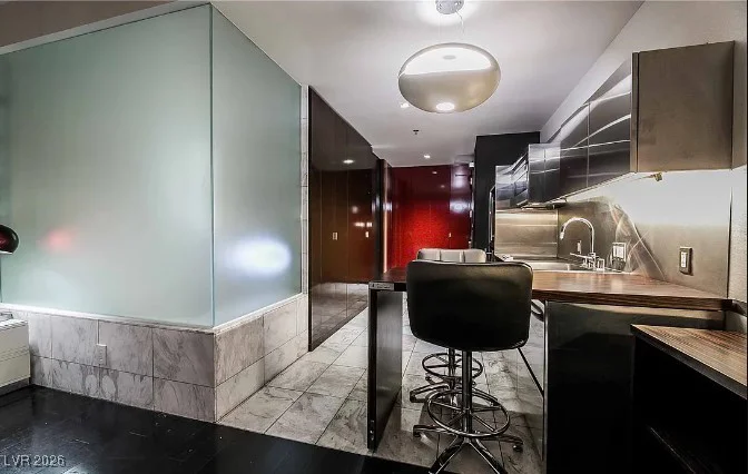 4381 Flamingo, Las Vegas, NV 89103