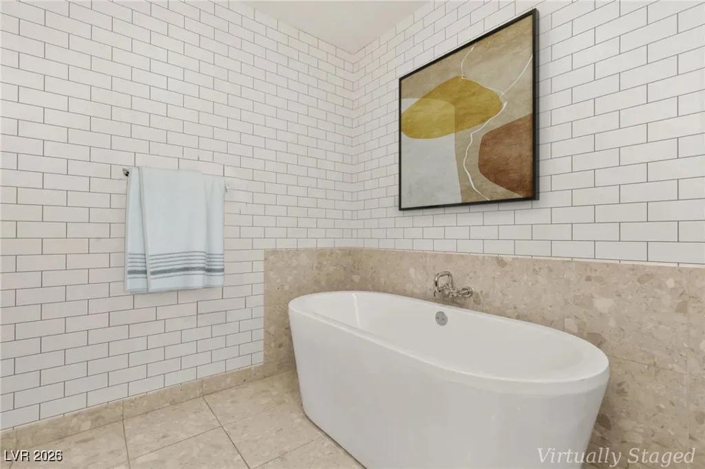 4525 Dean Martin, Las Vegas, NV 89103