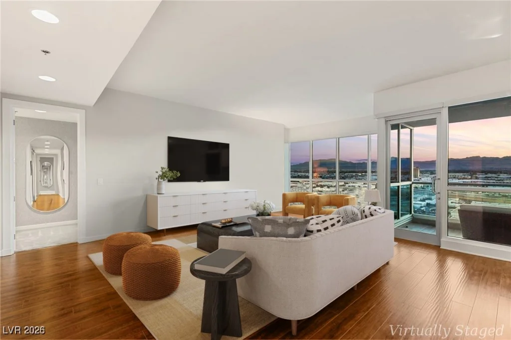 4525 Dean Martin, Las Vegas, NV 89103