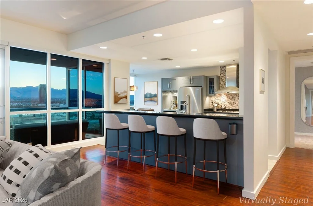 4525 Dean Martin, Las Vegas, NV 89103