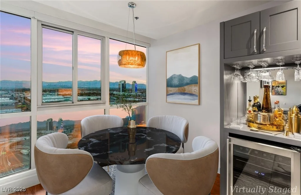 4525 Dean Martin, Las Vegas, NV 89103