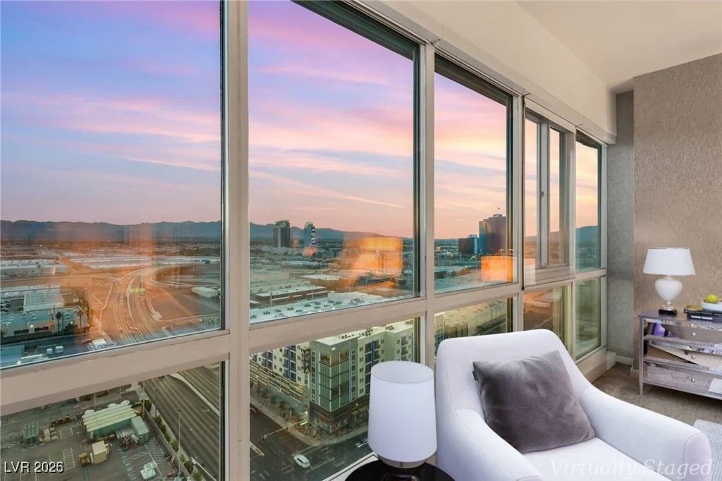 4525 Dean Martin, Las Vegas, NV 89103