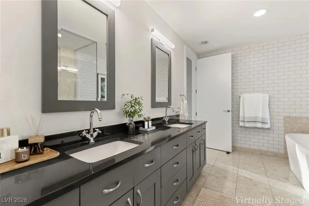 4525 Dean Martin, Las Vegas, NV 89103