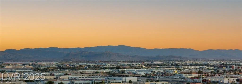 4525 Dean Martin, Las Vegas, NV 89103