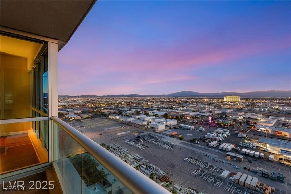 4525 Dean Martin, Las Vegas, NV 89103