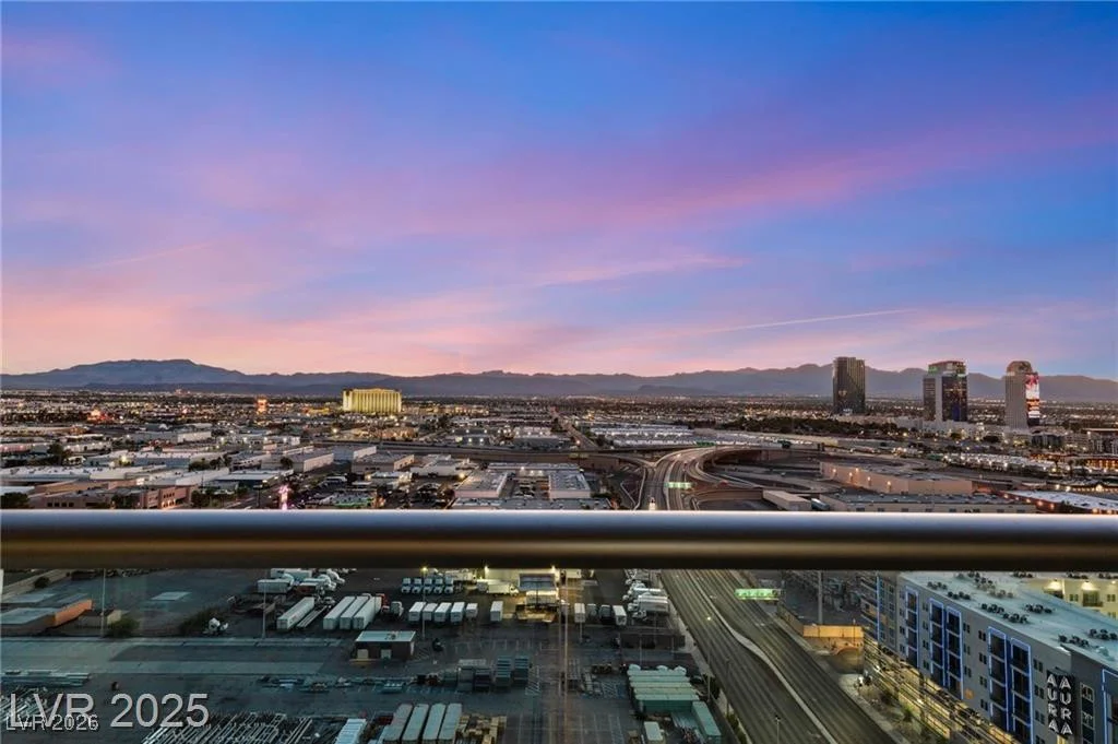 4525 Dean Martin, Las Vegas, NV 89103