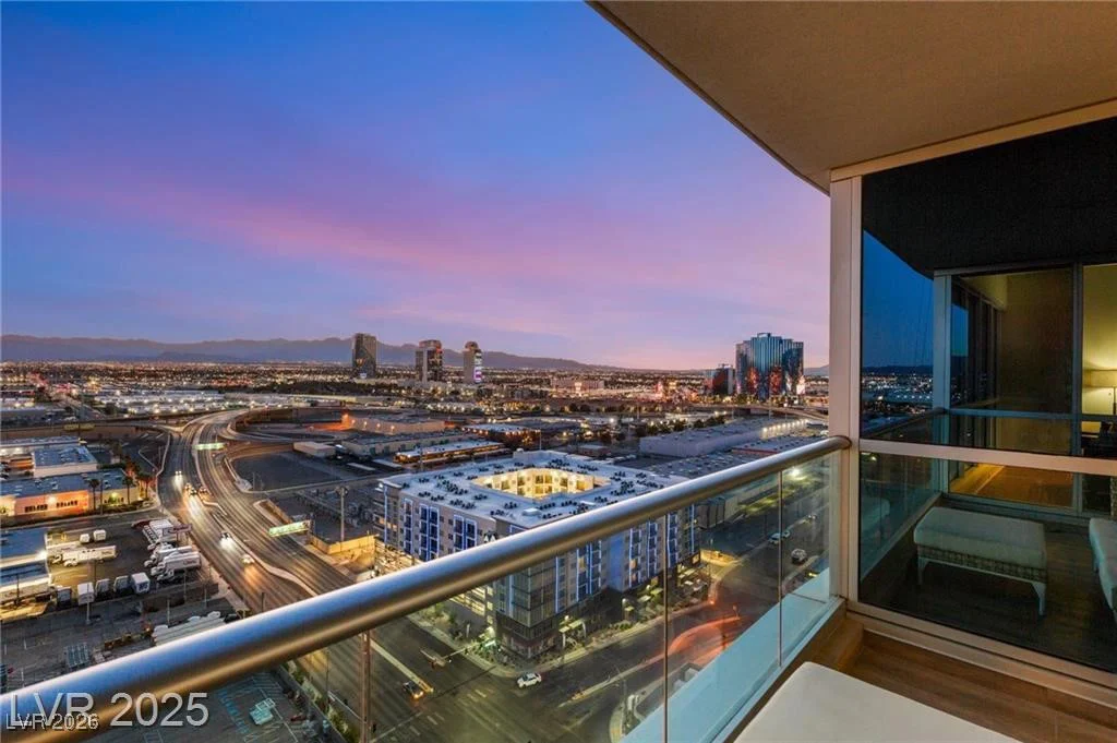 4525 Dean Martin, Las Vegas, NV 89103