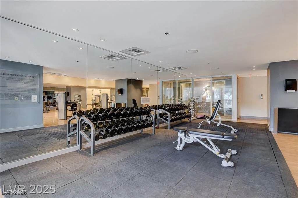 4525 Dean Martin, Las Vegas, NV 89103