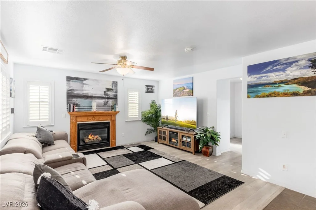 5300 Oakbury, Las Vegas, NV 89130