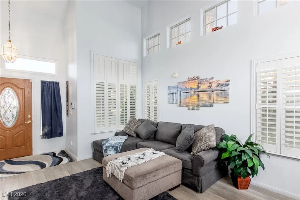 5300 Oakbury, Las Vegas, NV 89130