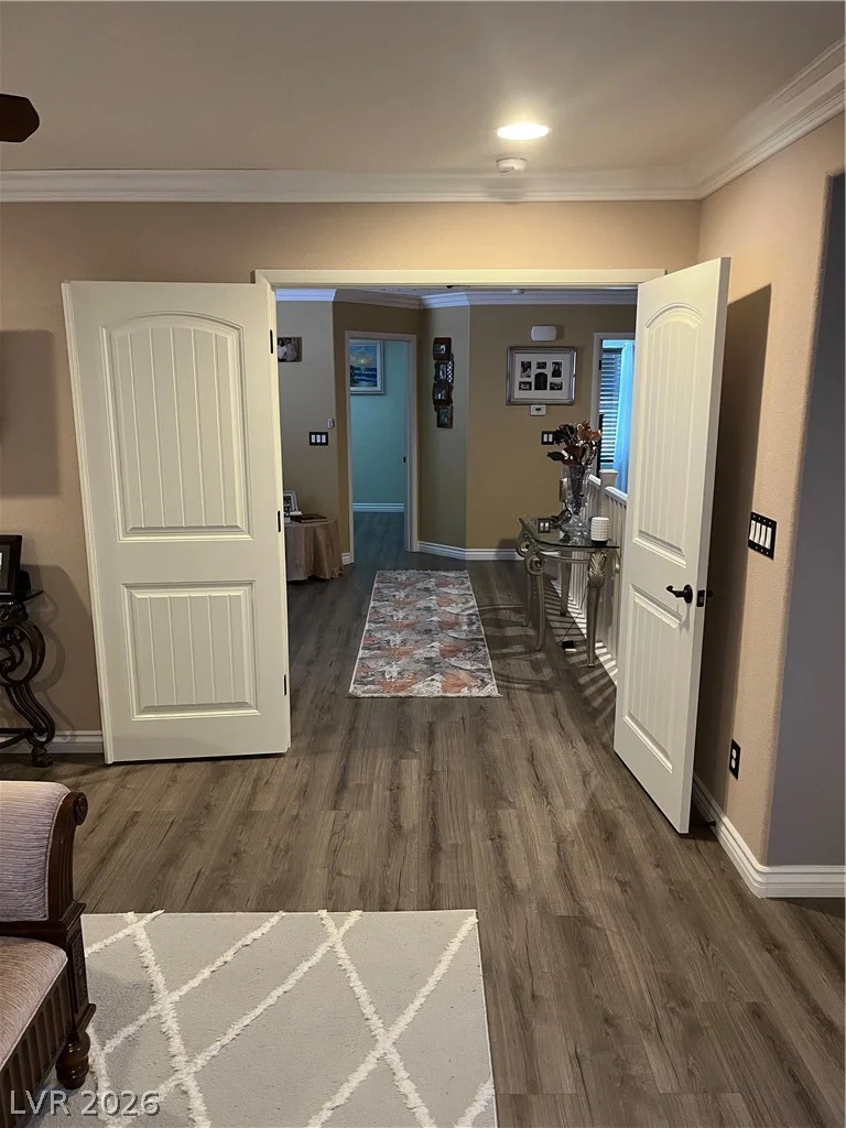 5604 Markley, Las Vegas, NV 89141