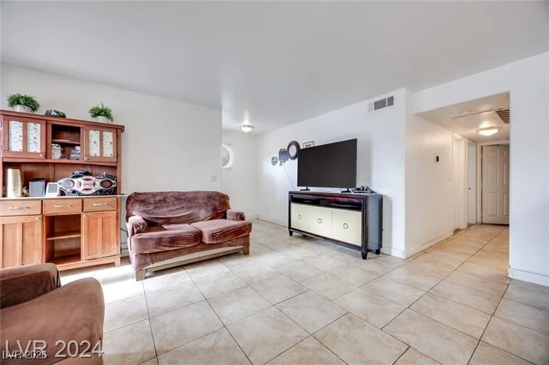 2983 Juniper Hills, Las Vegas, NV 89142