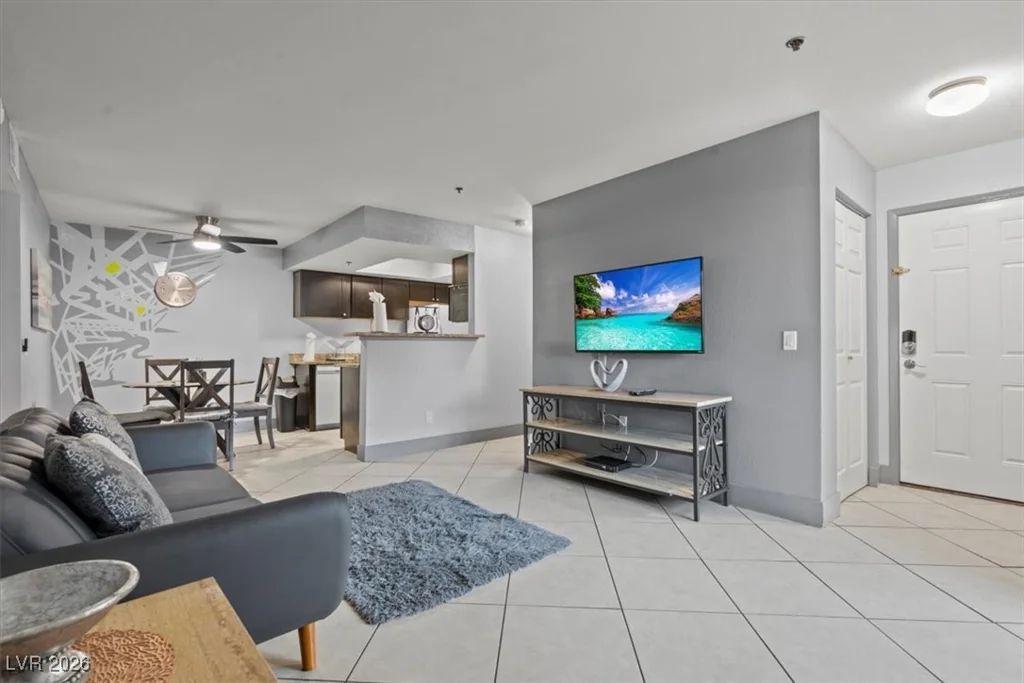 4200 Valley View, Las Vegas, NV 89103