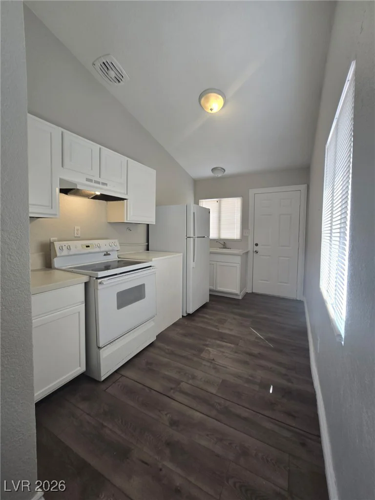 1713 Fairfield, Las Vegas, NV 89102