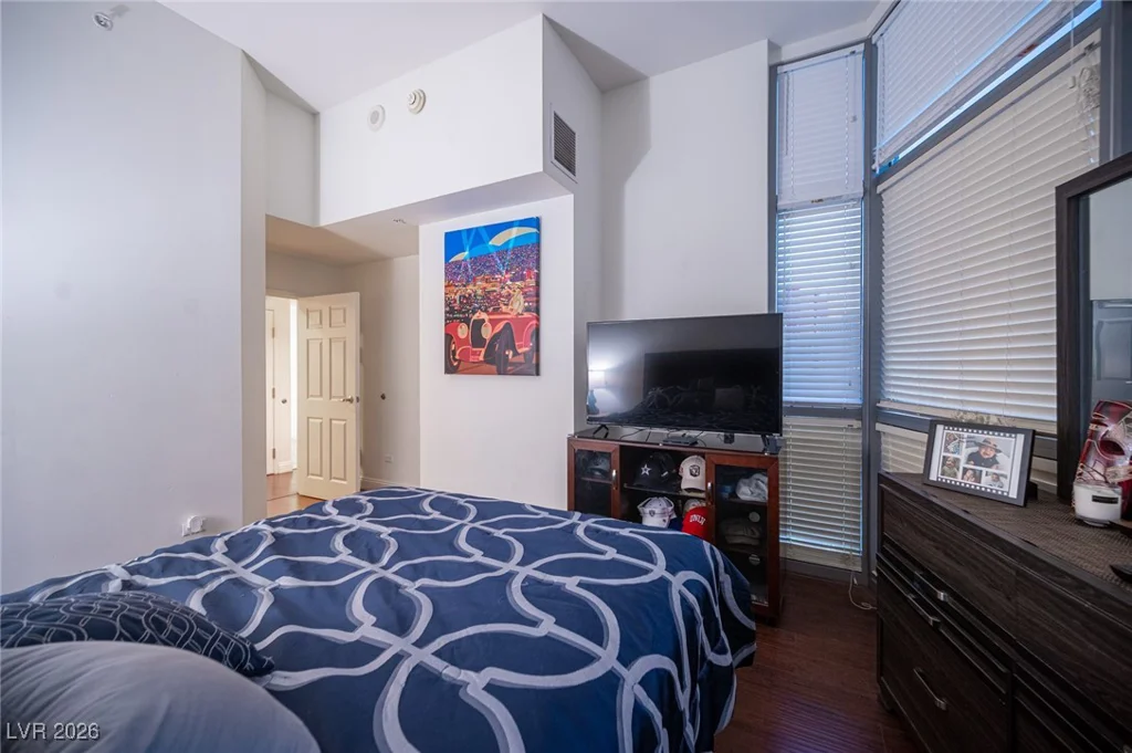 200 Sahara, Las Vegas, NV 89102