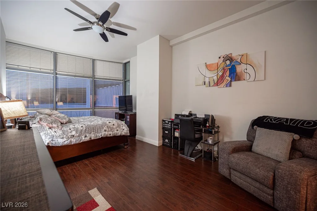 200 Sahara, Las Vegas, NV 89102