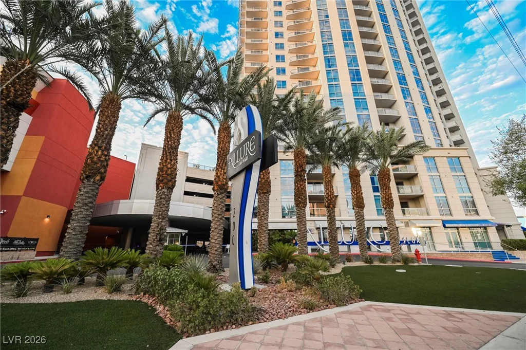200 Sahara, Las Vegas, NV 89102