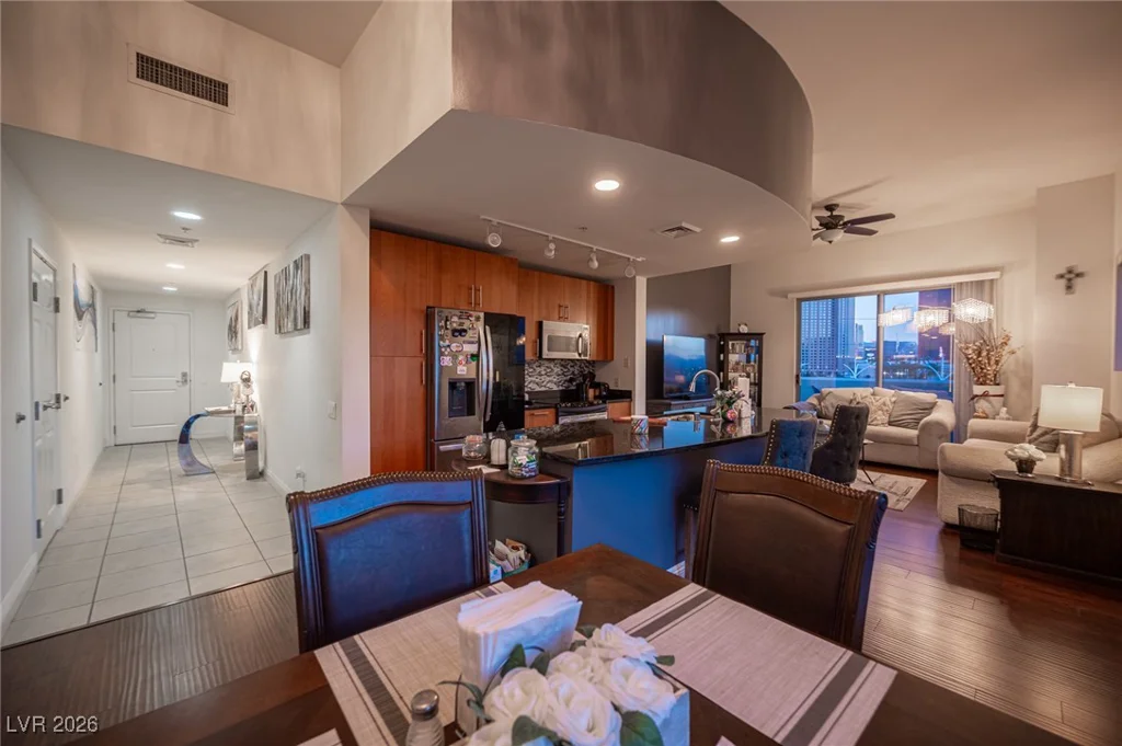 200 Sahara, Las Vegas, NV 89102